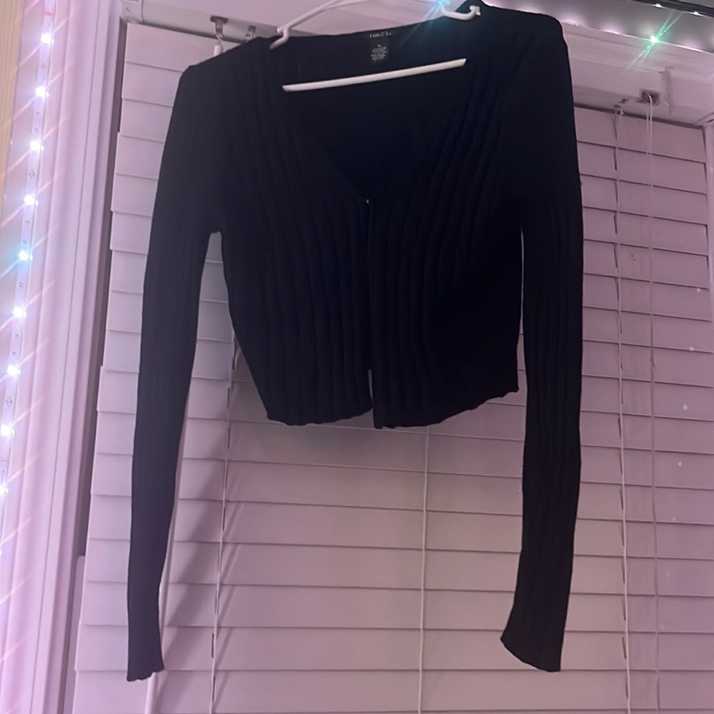 Cropped long shirt